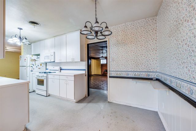 706 Gaylewood Drive, Richardson, TX 75080