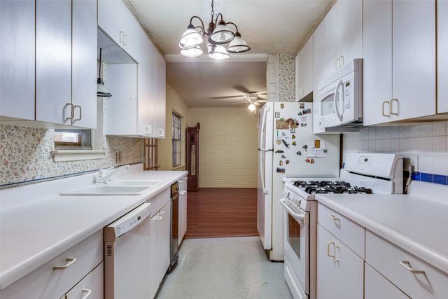 706 Gaylewood Drive, Richardson, TX 75080