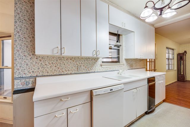 706 Gaylewood Drive, Richardson, TX 75080
