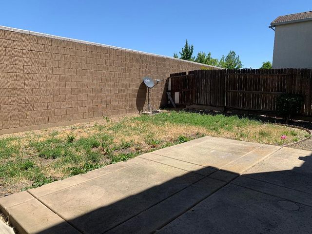 1881 Alice Way, Sacramento, CA 95834