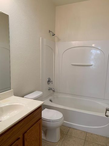 1881 Alice Way, Sacramento, CA 95834