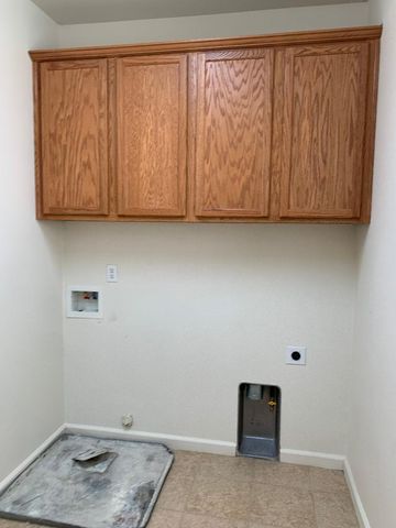 1881 Alice Way, Sacramento, CA 95834