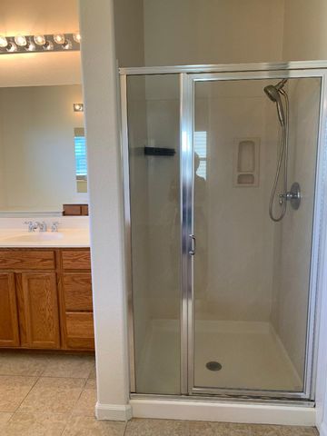 1881 Alice Way, Sacramento, CA 95834