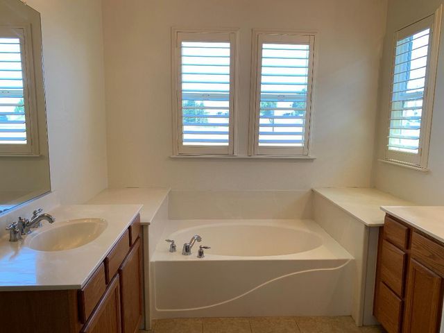 1881 Alice Way, Sacramento, CA 95834