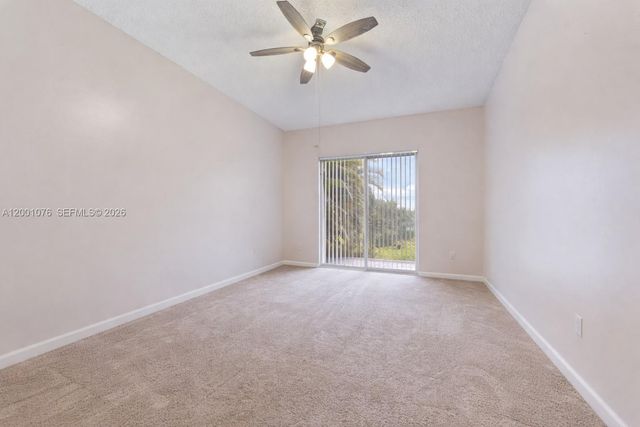 690 SE 30th Dr, Homestead, FL 33033