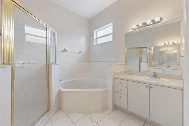 690 SE 30th Dr, Homestead, FL 33033