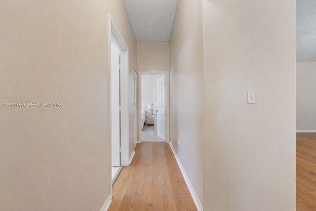 690 SE 30th Dr, Homestead, FL 33033