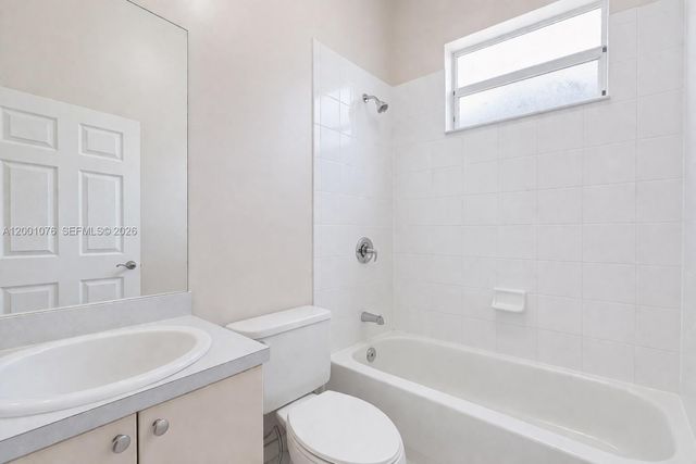 690 SE 30th Dr, Homestead, FL 33033