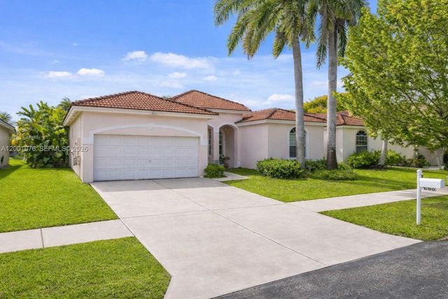 690 SE 30th Dr, Homestead, FL 33033