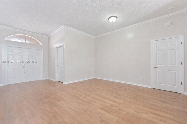 690 SE 30th Dr, Homestead, FL 33033