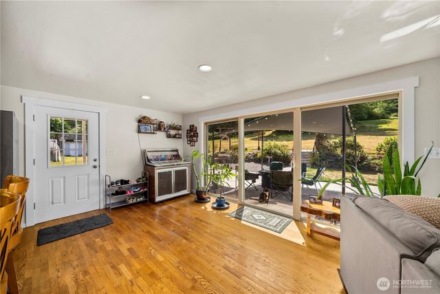 18201 Renton Maple Valley Road SE, Maple Valley, WA 98038