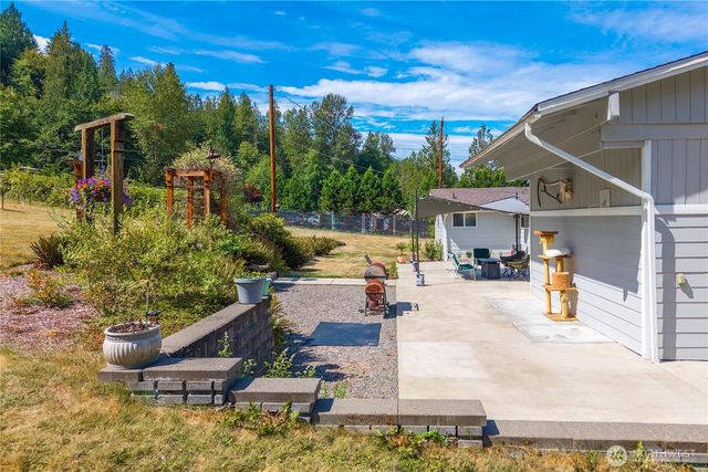 18201 Renton Maple Valley Road SE, Maple Valley, WA 98038