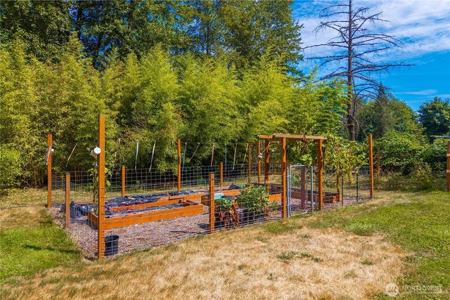 18201 Renton Maple Valley Road SE, Maple Valley, WA 98038