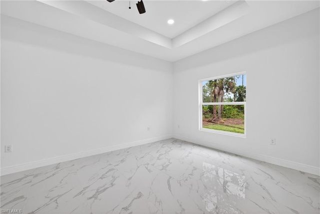 810 Jackson AVE, Lehigh Acres, FL 33972