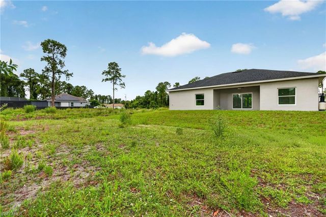 810 Jackson AVE, Lehigh Acres, FL 33972