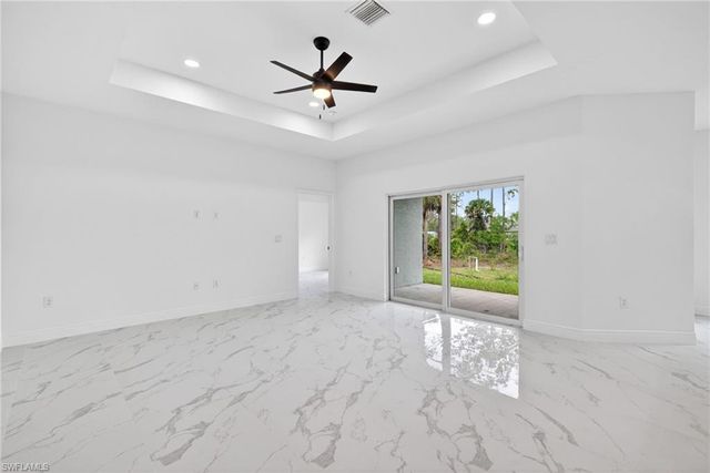810 Jackson AVE, Lehigh Acres, FL 33972