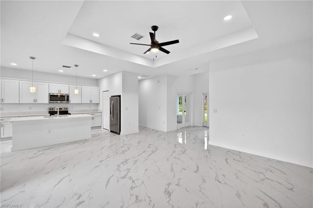 810 Jackson AVE, Lehigh Acres, FL 33972