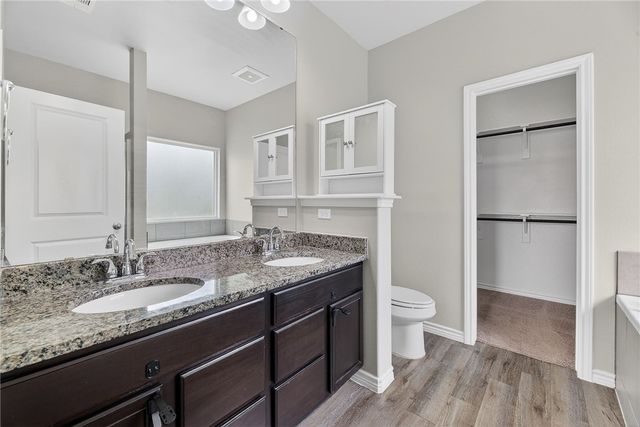 2126 Oso Bay Preserve Dr, Corpus Christi, TX 78414