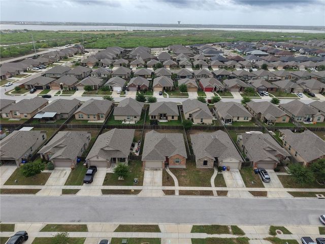 2126 Oso Bay Preserve Dr, Corpus Christi, TX 78414