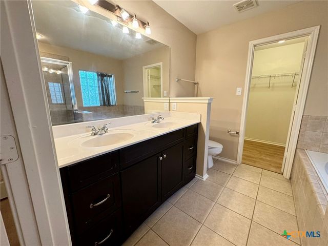 7707 Wexford Hollow, San Antonio, TX 78240