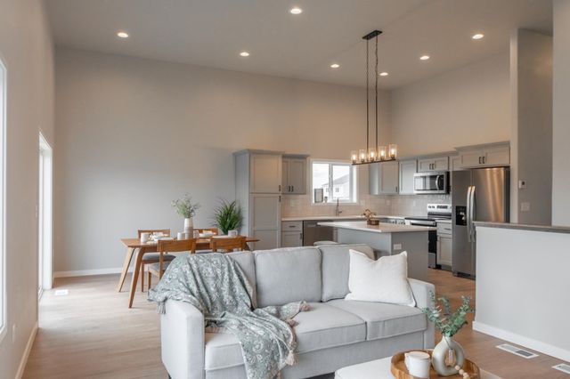 6241 86th Avenue S, Horace, ND 58047