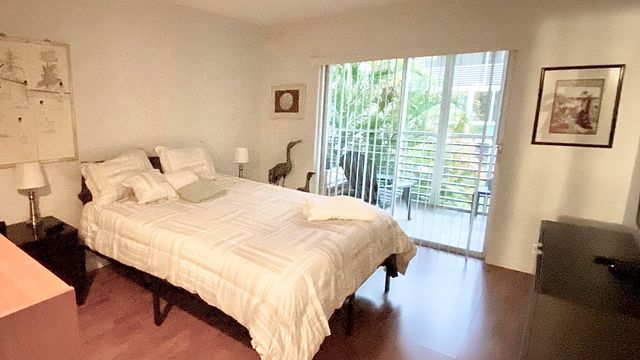 2724 Garden S 207, Lake Worth, FL 33461