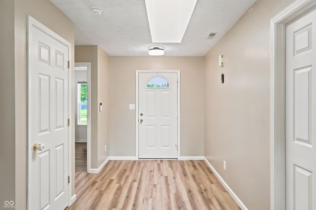 1406 Fall Ridge Drive, Brownsburg, IN 46112