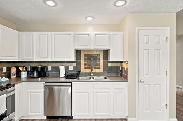 1406 Fall Ridge Drive, Brownsburg, IN 46112