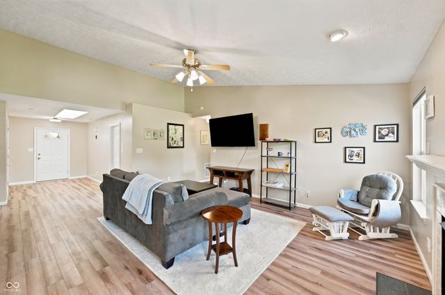 1406 Fall Ridge Drive, Brownsburg, IN 46112