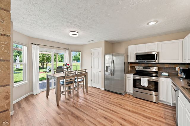 1406 Fall Ridge Drive, Brownsburg, IN 46112