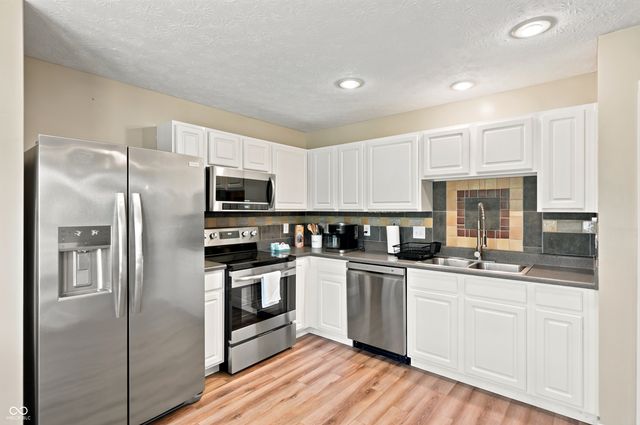 1406 Fall Ridge Drive, Brownsburg, IN 46112