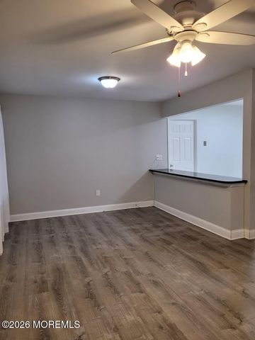 115 Amberly Drive H, Manalapan, NJ 07726