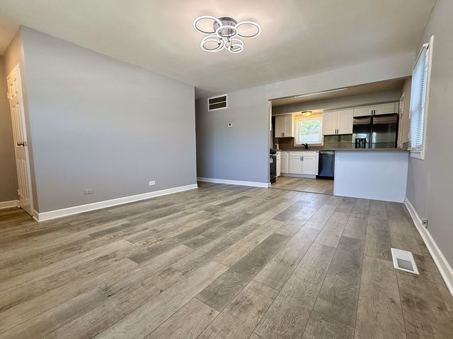 263 Allegheny Street, Park Forest, IL 60466