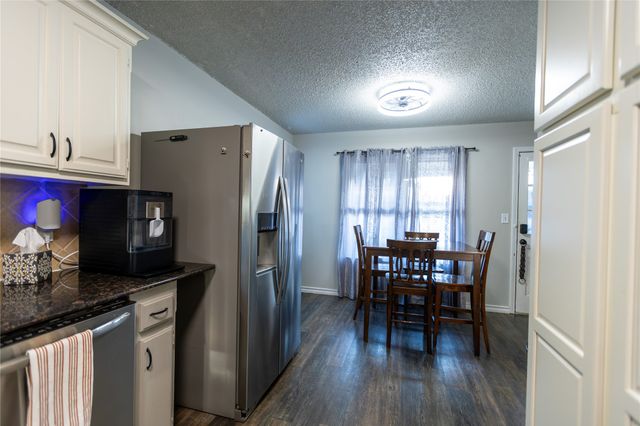 1146 E 137th Street E, Glenpool, OK 74033