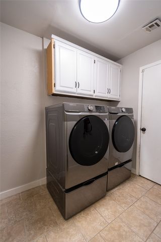 1146 E 137th Street E, Glenpool, OK 74033