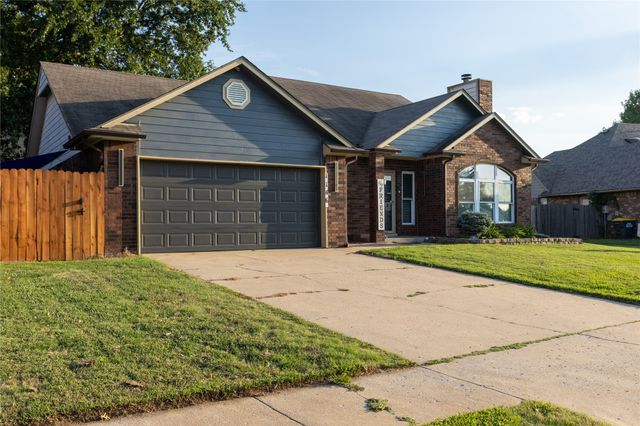 1146 E 137th Street E, Glenpool, OK 74033