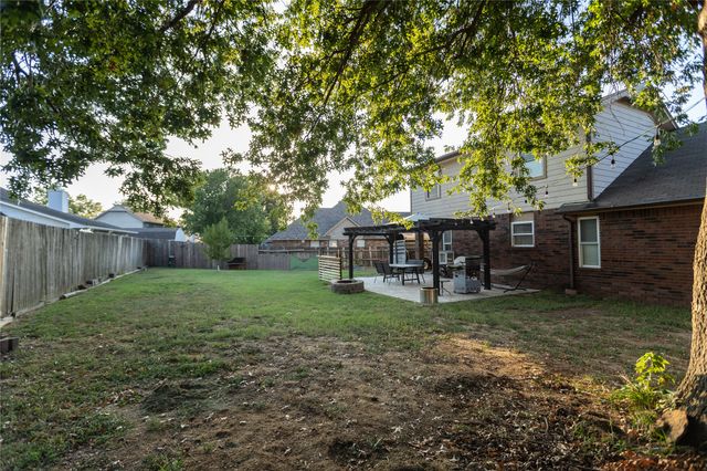 1146 E 137th Street E, Glenpool, OK 74033