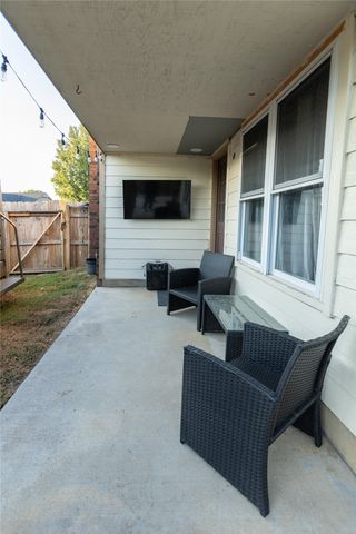 1146 E 137th Street E, Glenpool, OK 74033