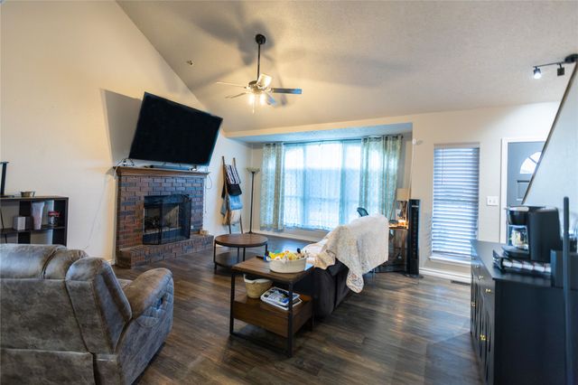 1146 E 137th Street E, Glenpool, OK 74033