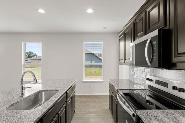 1713 Edgeway Drive, Aubrey, TX 76227