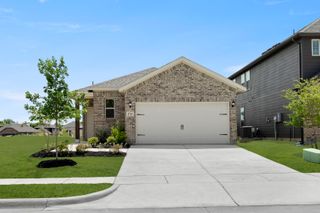1713 Edgeway Drive, Aubrey, TX 76227