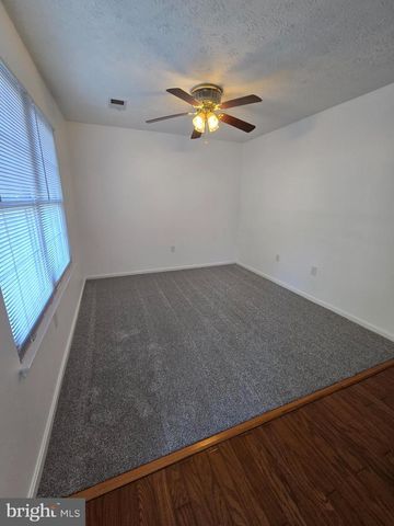 6062 RED SQUIRREL PL, Waldorf, MD 20603