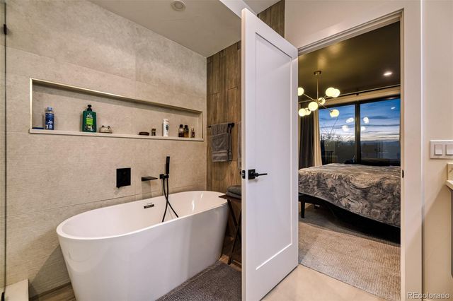 2526 S Lincoln Street, Denver, CO 80210