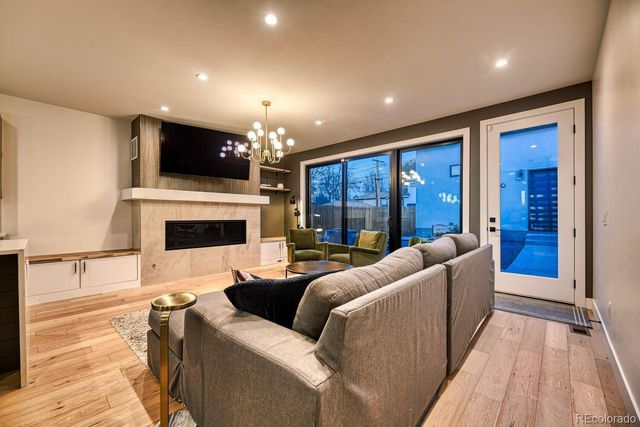 2526 S Lincoln Street, Denver, CO 80210