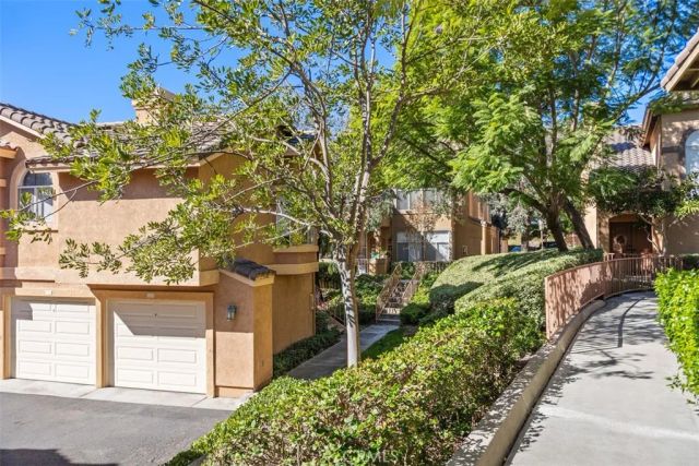 19431 Rue De Valore, Lake Forest, CA 92610