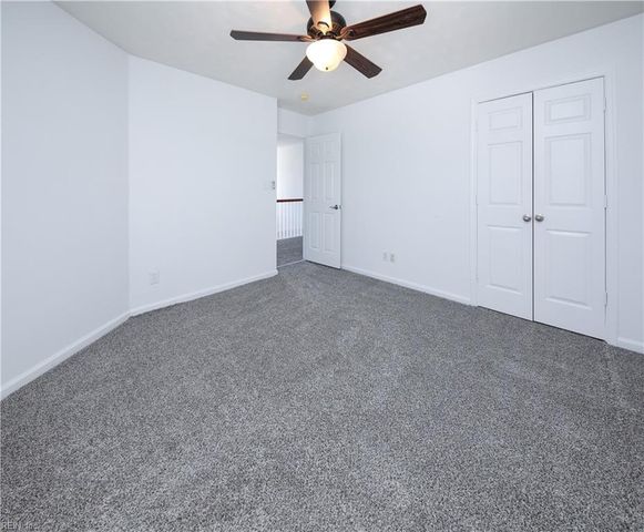 102 Lakes Edge DR, Suffolk, VA 23434