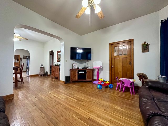 1706 14th Avenue, Rock Falls, IL 61071