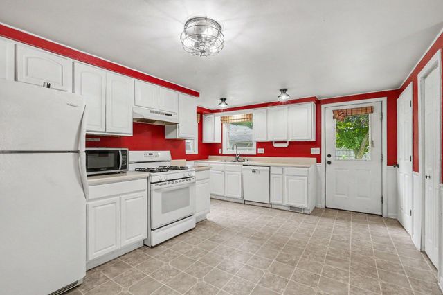 238 W Main Street, Milan, MI 48160