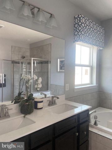 5611 GREENPOINT LN, Upper Marlboro, MD 20772