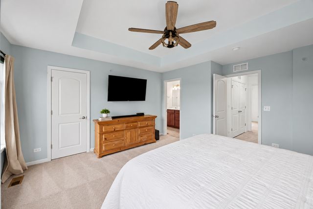 1196 Evergreen Avenue, Des Plaines, IL 60016